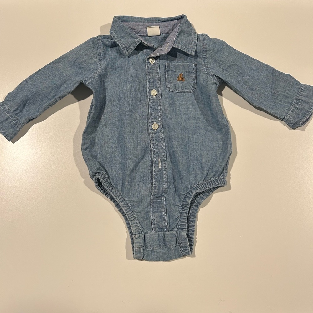 Gap baby denim bodysuit. Size 12-18 months.